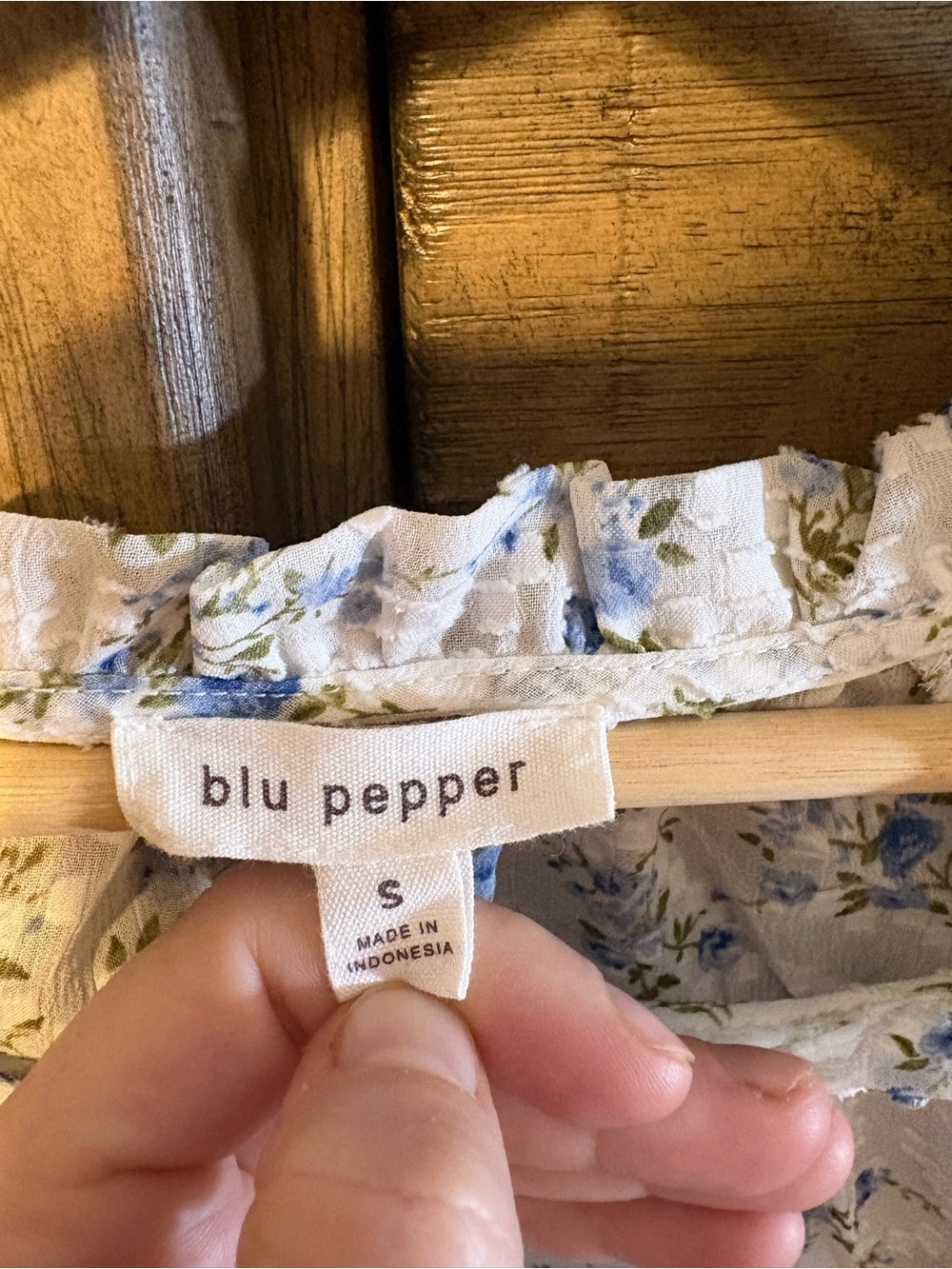 Blu Pepper Blue Floral Peasant Blouse Cottagecore Boho Flutter Sleeve Top - Picture 3 of 4